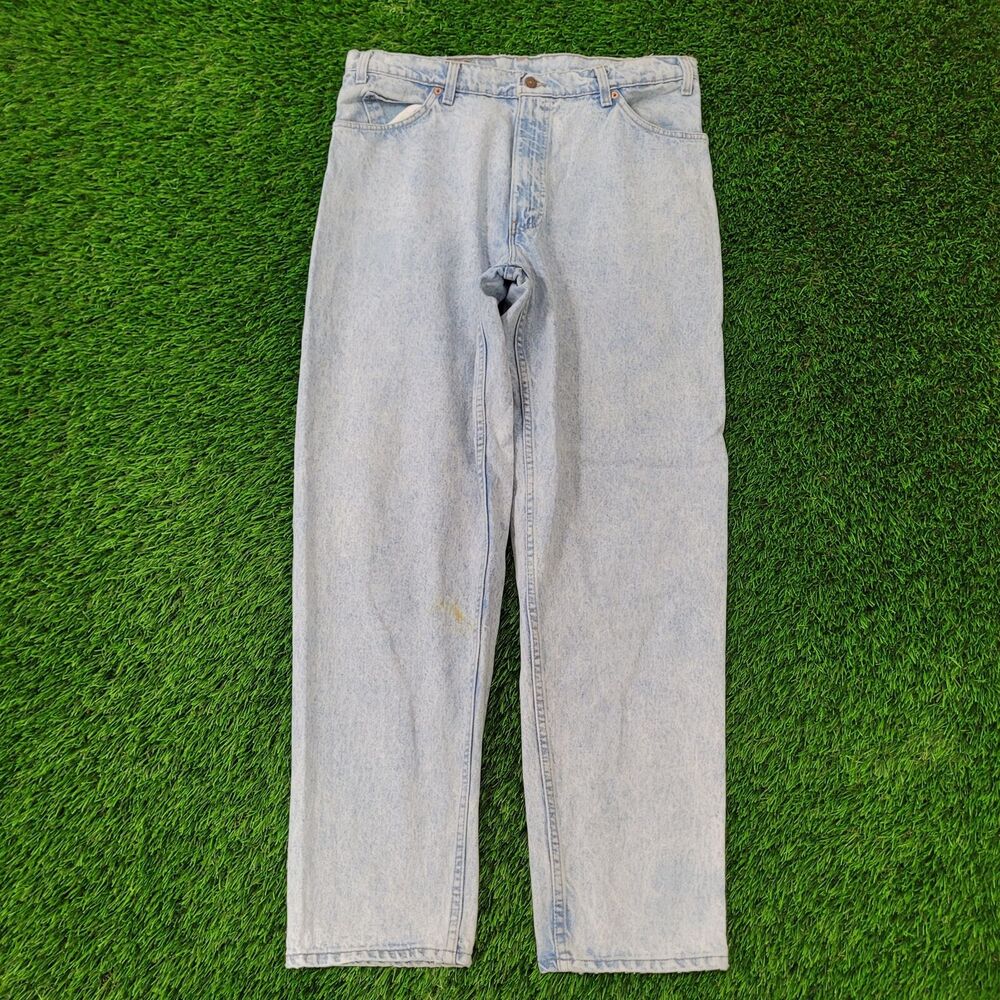 Vintage LEVIS 550 Jeans 35x32 Relaxed Light-Wash USA